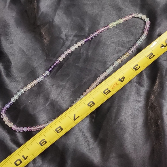 Rainbow fluorite faceted bead necklace stretchable colorful - Picture 5 of 5